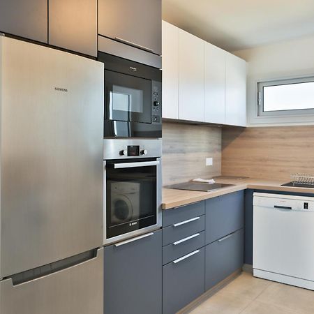 Appartement De Caractere, Superbe Vue Mer 280° La Chaume Extérieur photo