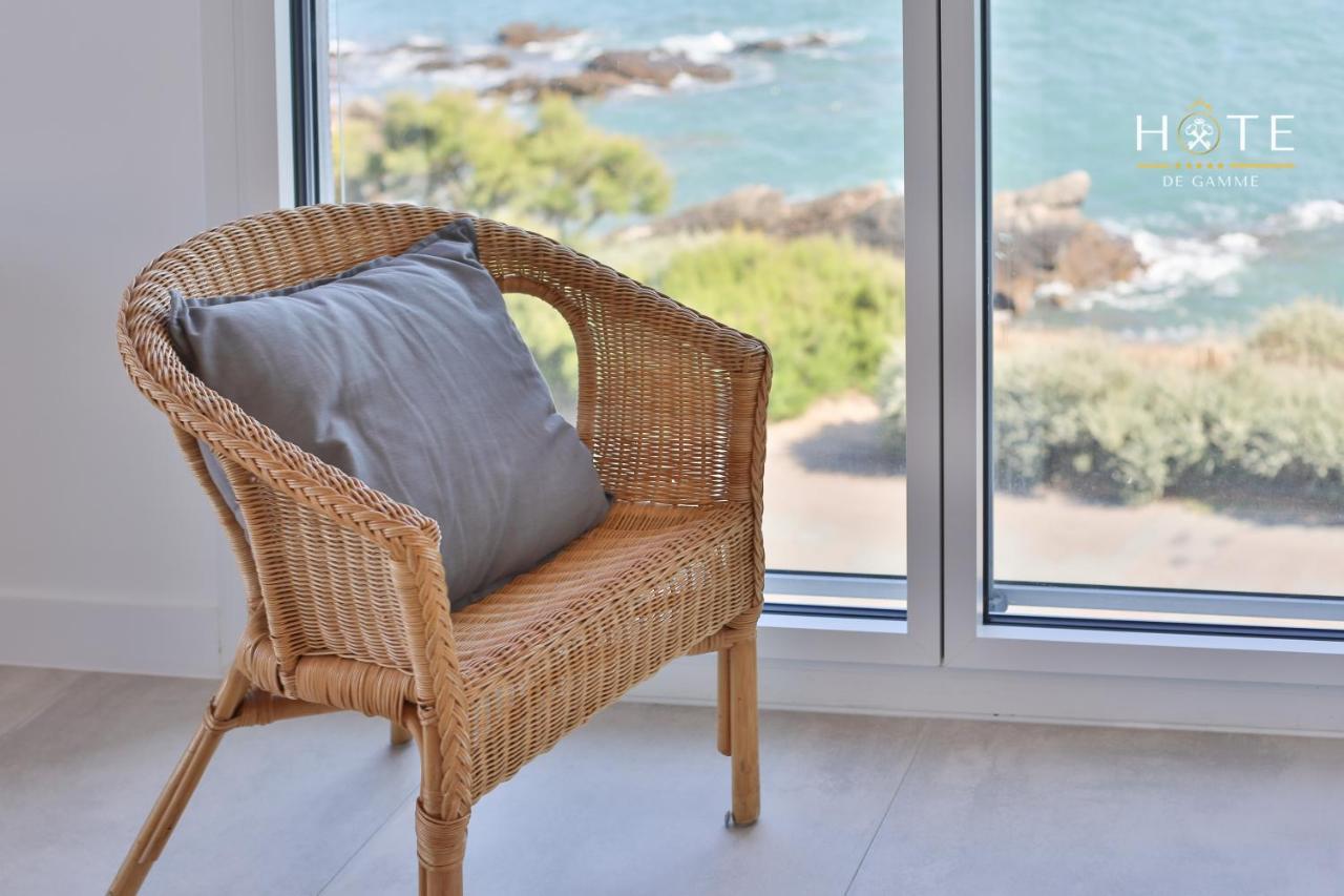 Appartement De Caractere, Superbe Vue Mer 280° La Chaume Extérieur photo
