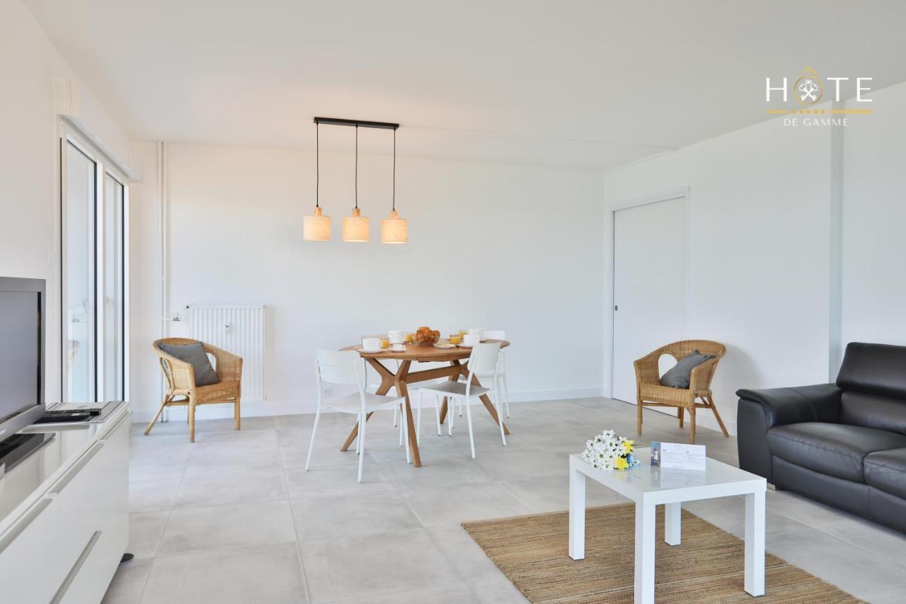 Appartement De Caractere, Superbe Vue Mer 280° La Chaume Extérieur photo